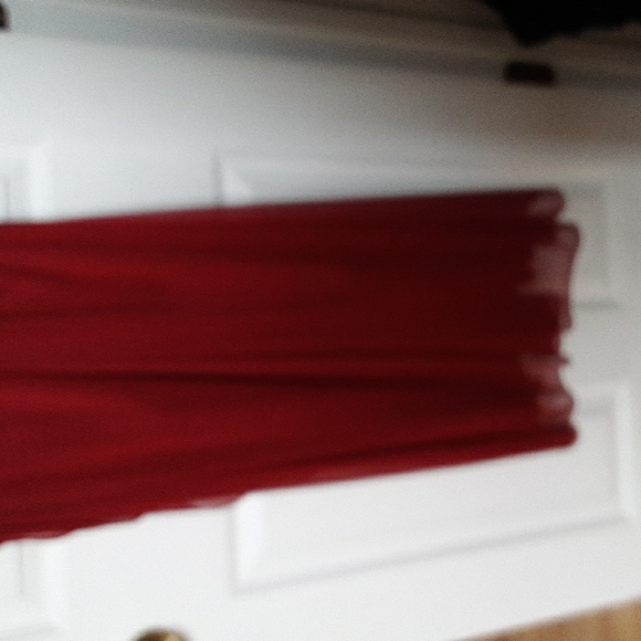 PROM DRESS / PRETTY DARK RED EVENING GOWN SZ 12  Petite NWT - Picture 11 of 14